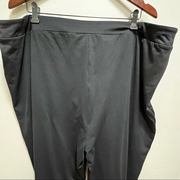 SIZE 20 Addition Elle Nadia Aboulhosn Love & Legend Black Zipper  Leggings - Picture 5 of 10